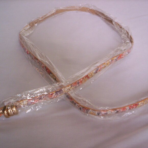 Bohemian Botanical Orange Blossoms Skinny Belt Tropical Half Inch PVC Waist Belt - Picture 1 of 8